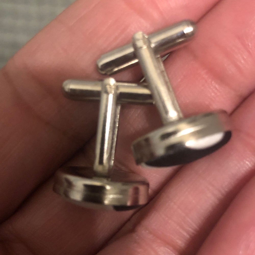 Cuff links - Picture 2 of 3